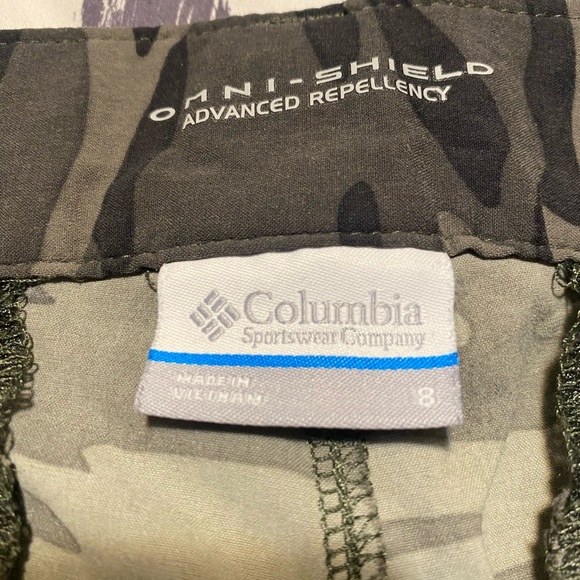 Columbia Women's Trail Omni-Shade™ Comfort Stretch Capri Pants - Size 8 - Picture 9 of 10